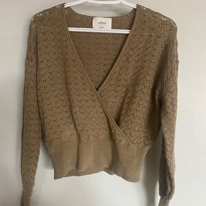 Wilfred Tan V-Neck Sweater with Classic Knit Design
